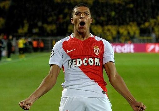 第一红星拍卖叫价已到1.35亿！皇马压过曼联