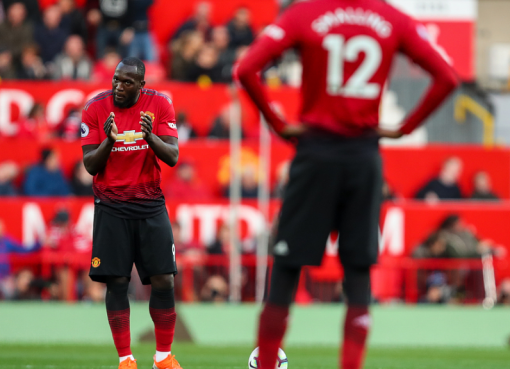 曼联8轮英超已丢14球，追平17年前纪录